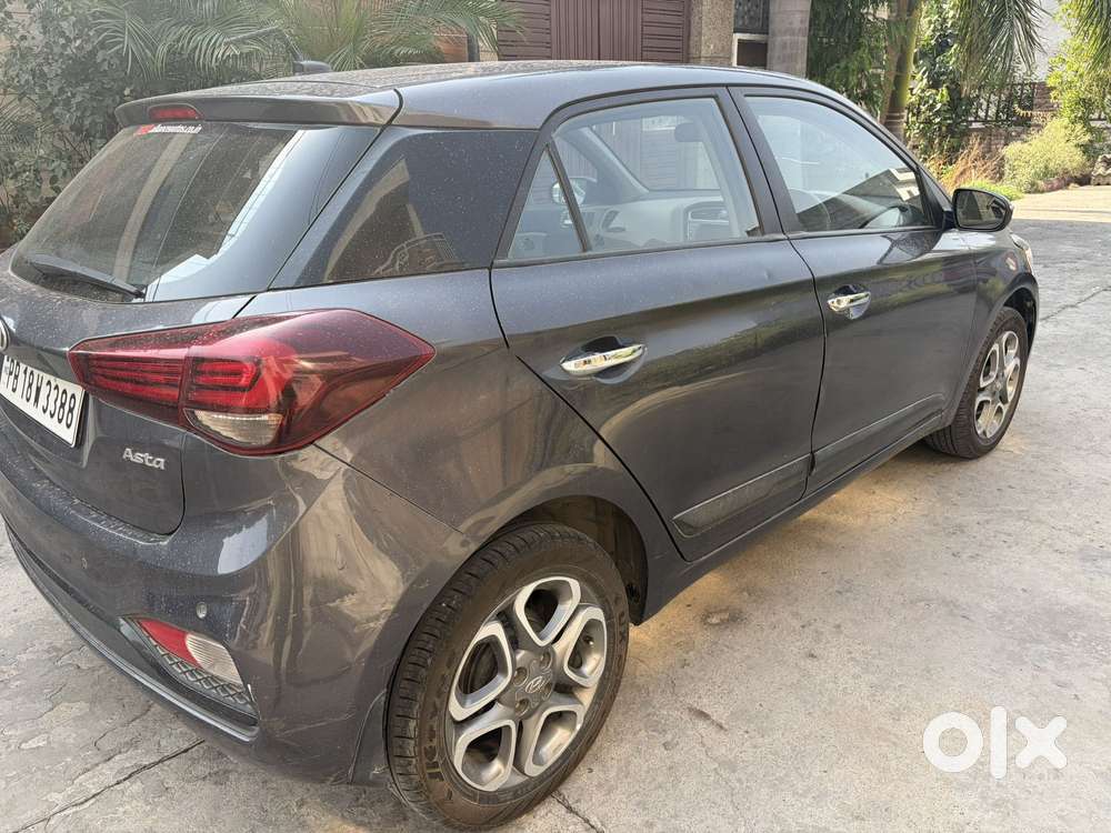 Hyundai I20 Asta 1.4 Automatic (o) With Sunroof, 2019, Petrol