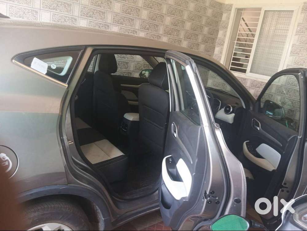 Mg Astor Mt Sprint Petrol (single Owner 2004 Model)
