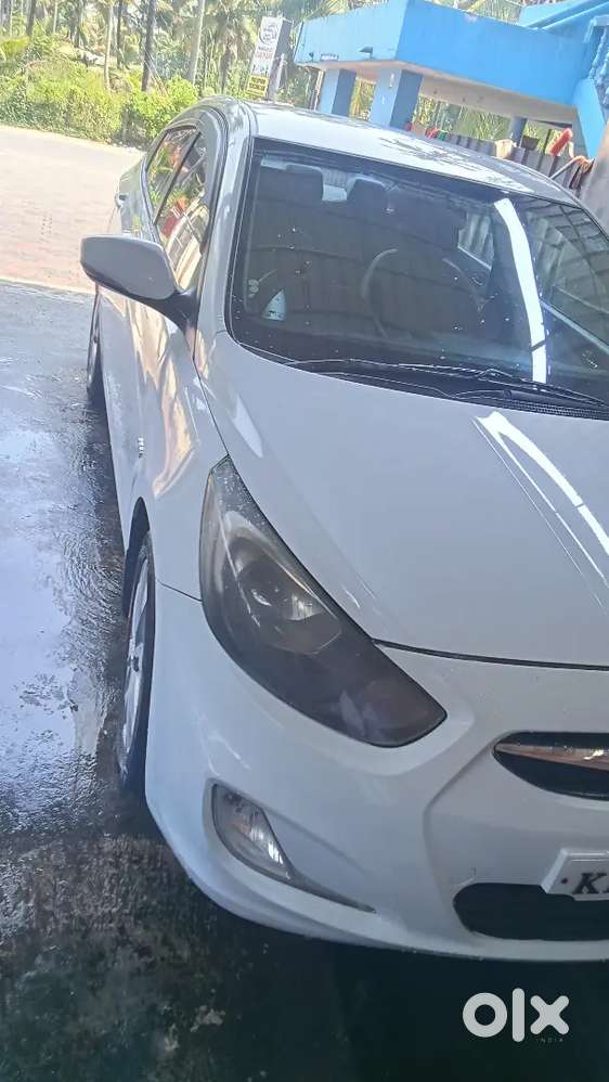 Hyundai Verna Fludic 1.6