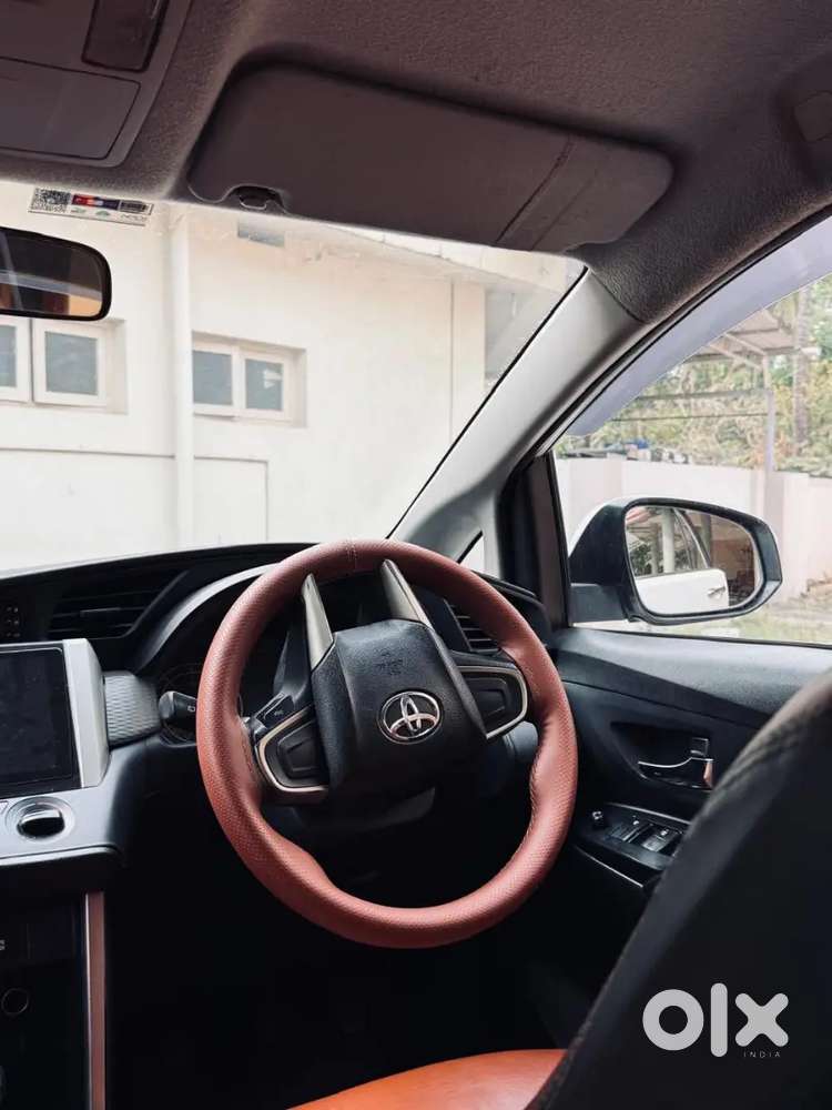 Toyota Innova Crysta 2017