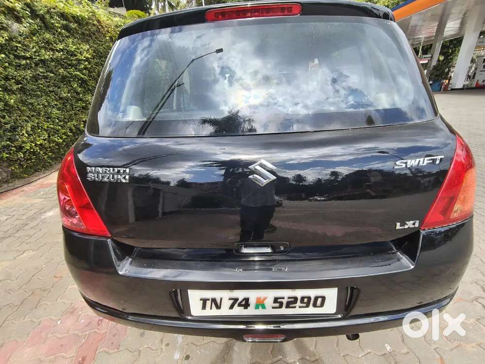 Maruti Suzuki Swift 2006 Petrol 97000 Km Driven