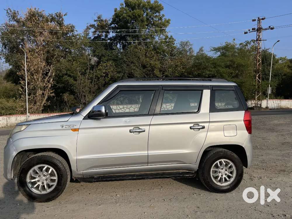 Mahindra Tuv 300 2015 Diesel Well Maintained