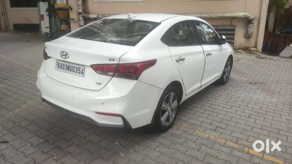 Hyundai Verna Fluidic 1.6 Vtvt Sx, 2019, Petrol