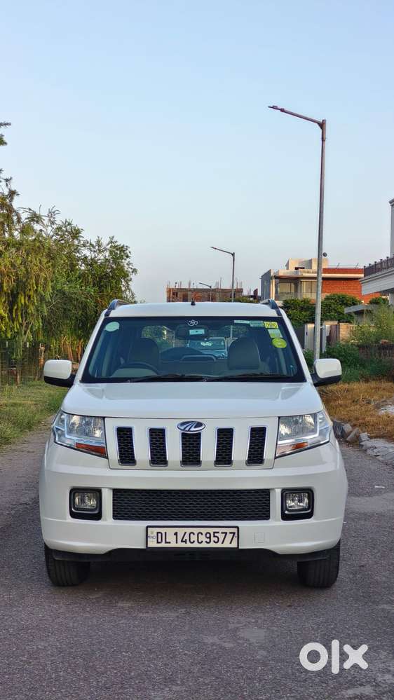 Mahindra Tuv 300 Mhawk100 T8 Amt, 2016, Diesel