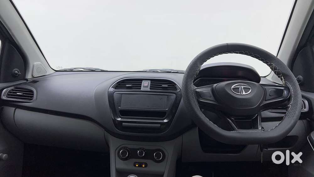 Tata Tiago Xe, 2021, Petrol