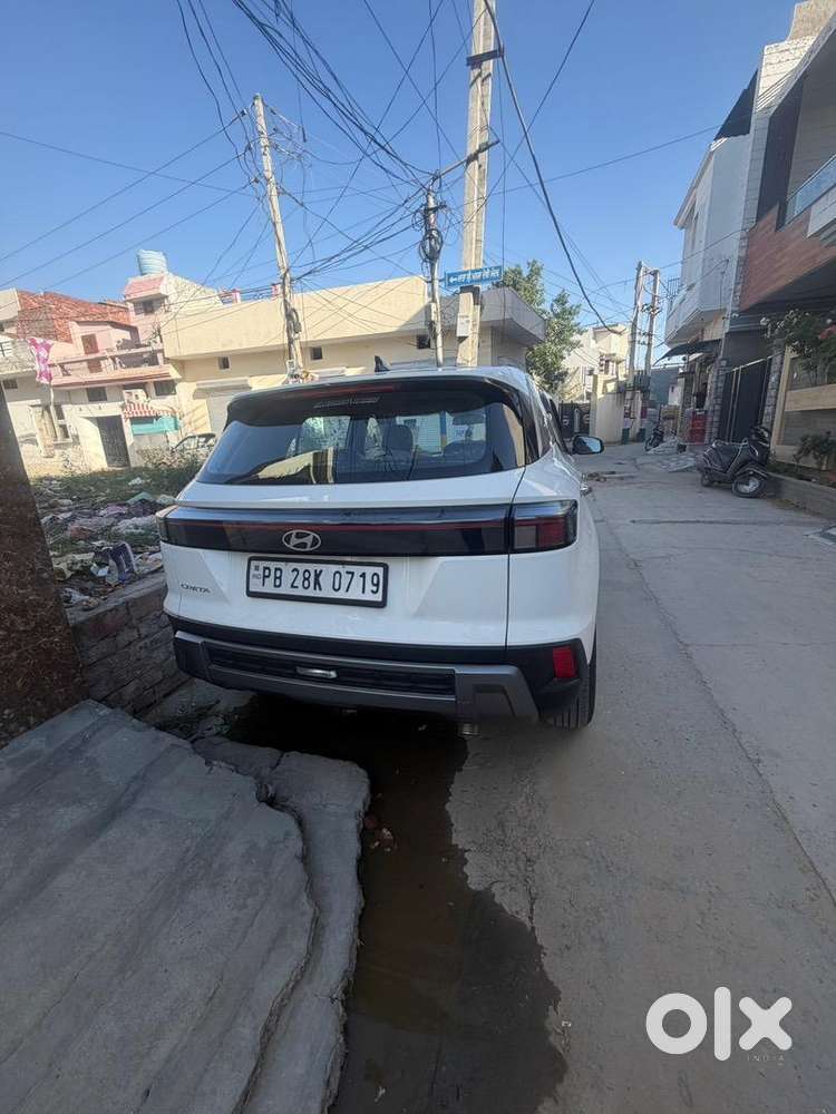 Crera Petrol 2025 Brand New Car Only 7400 Km Driven