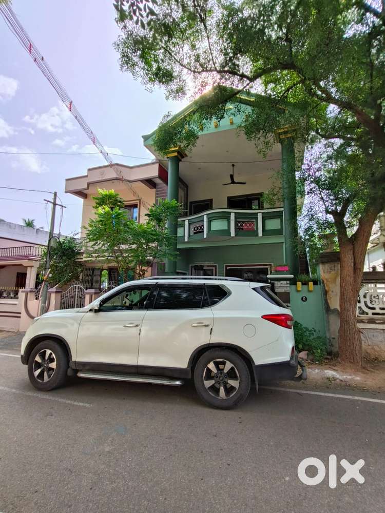 Mahindra Alturas G4, 2019