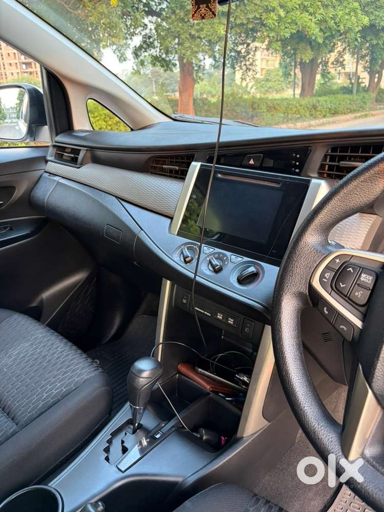 Toyota Innova Crysta 2019