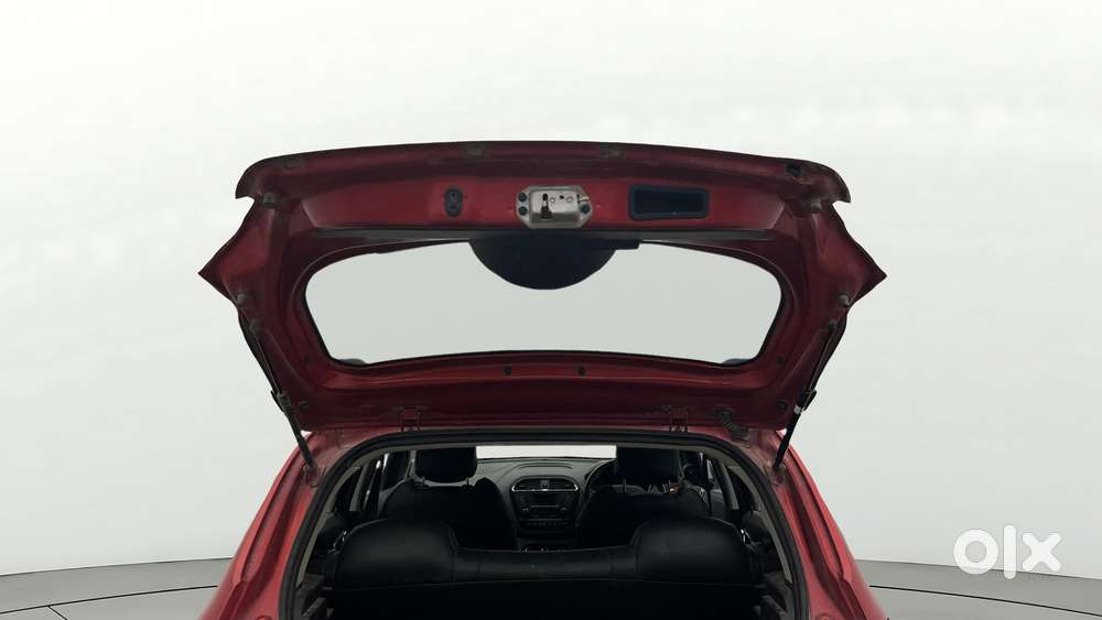 Tata Tiago 1.2 Revotron Xza, 2018, Petrol