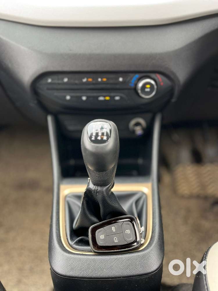 Tata Punch Accomplished, 2022, Petrol