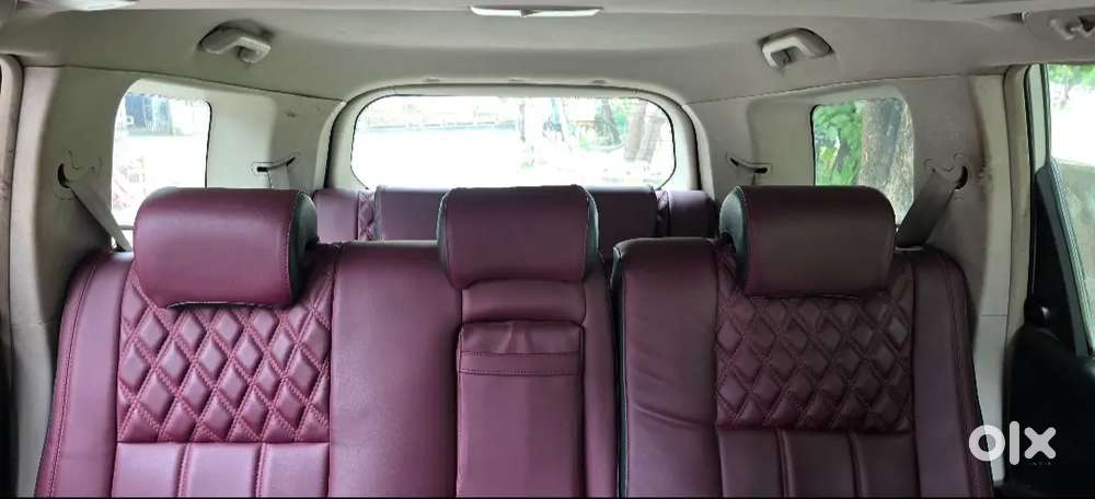 Mahindra Xuv500 W10 2016