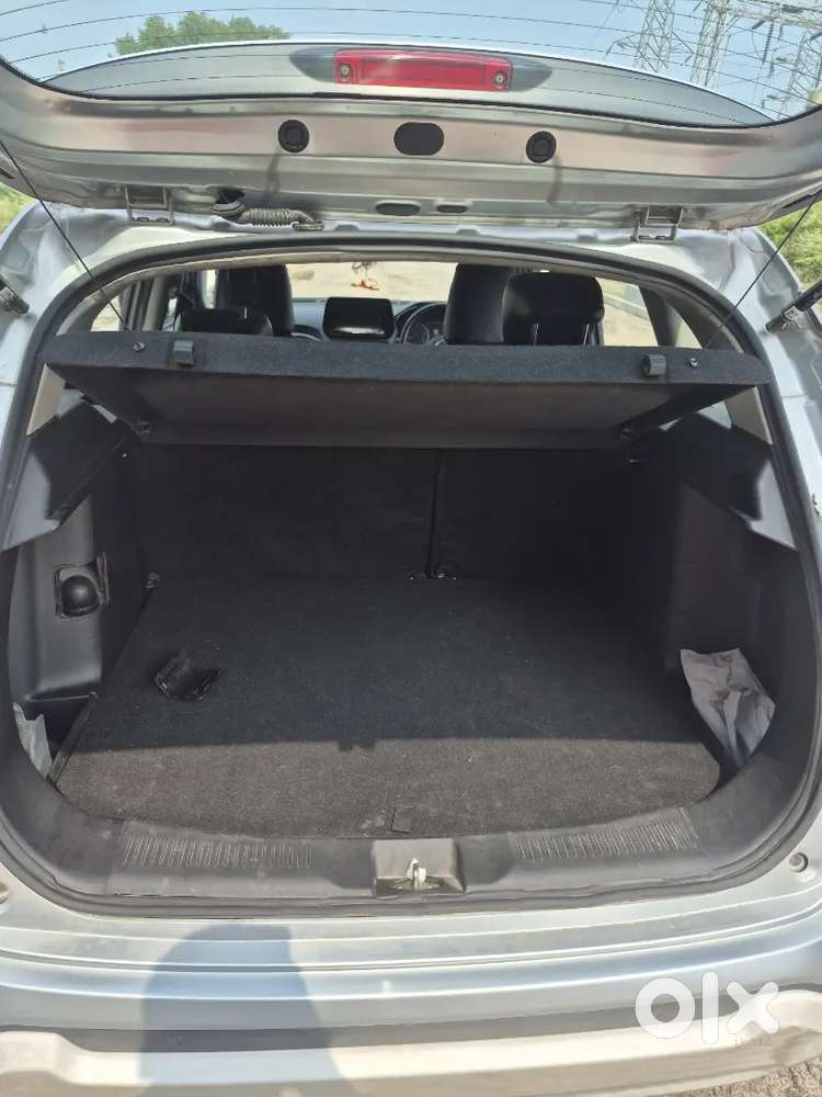 Maruti Suzuki Grand Vitara 2022 Petrol 13000 Km Driven Mint Condition