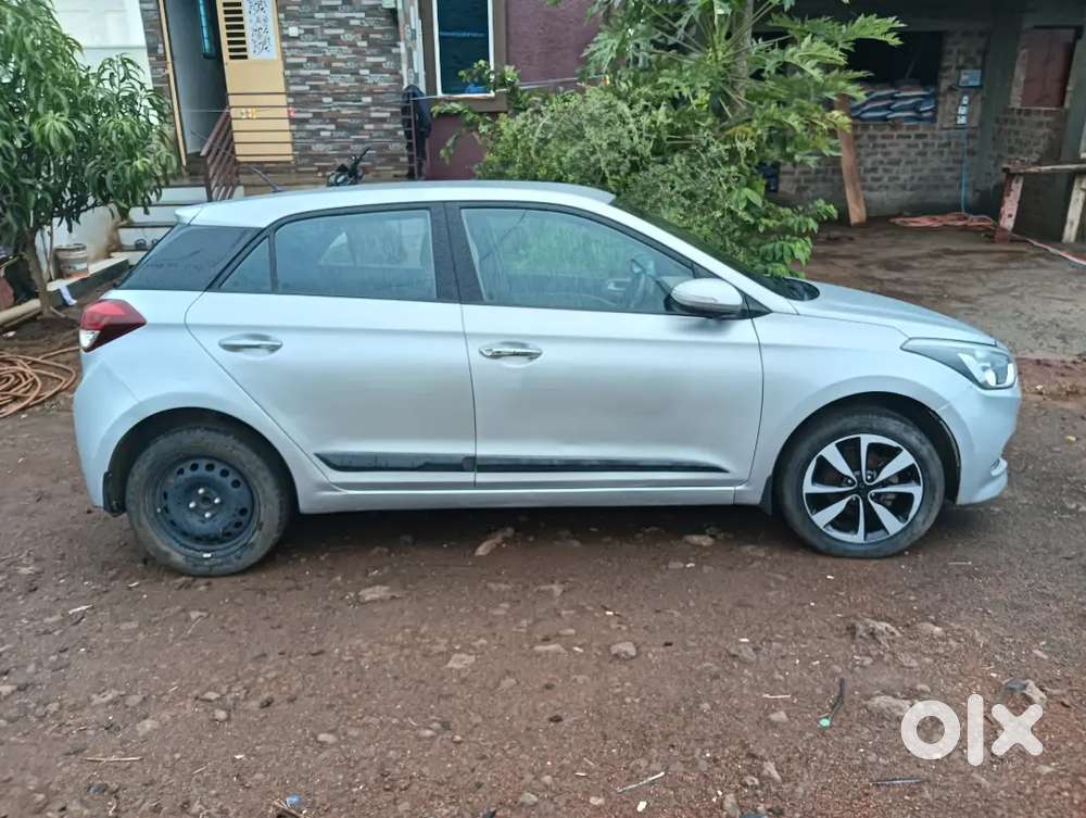 Hyundai Elite I20 2015 Petrol Well Maintained
Good Mileage 
All Good.