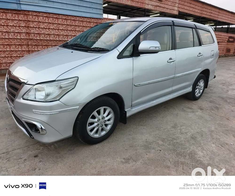 Toyota Innova 2012 Diesel Well Maintained