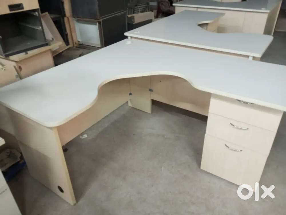 L TABLE FOR SALE