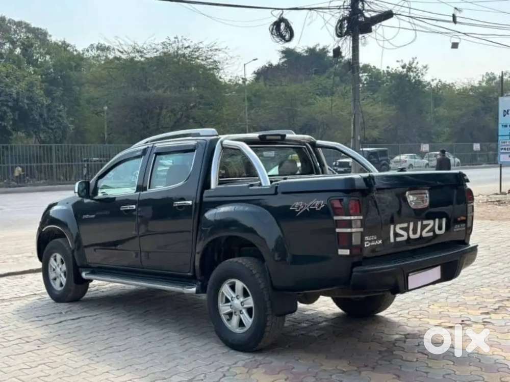 Isuzu D-max V-cross 2017