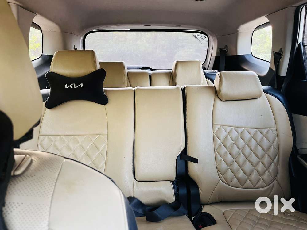 Kia Carens, 2022, Petrol
