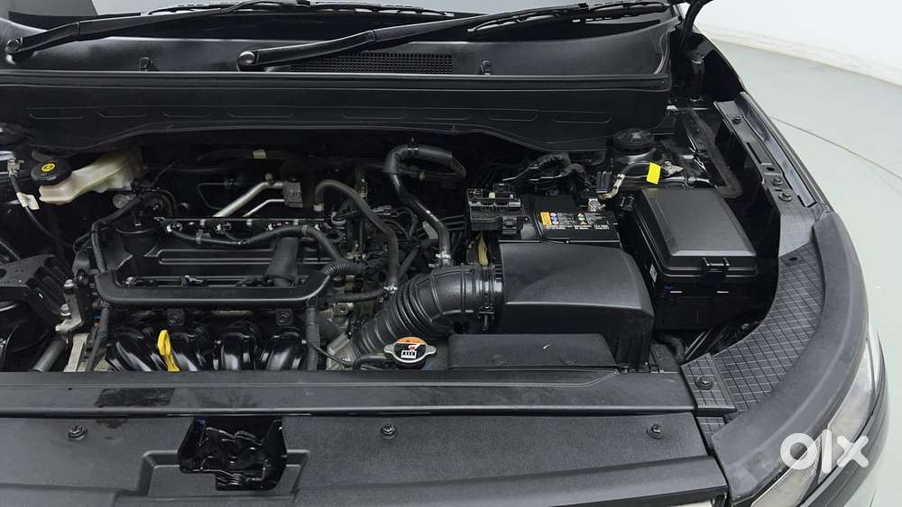 Hyundai Venue 1.2 S (o), 2024, Petrol