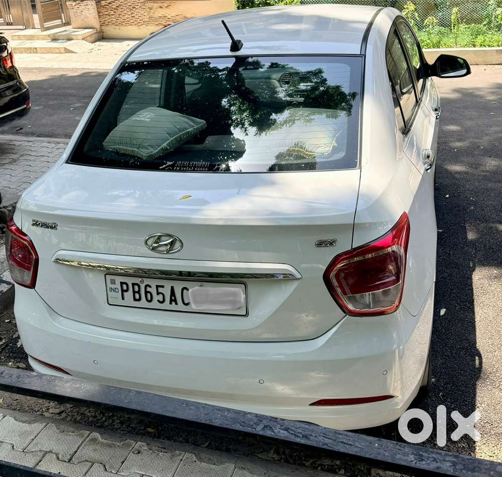 Hyundai Xcent Petrol Automatic 2015 Well-maintained (top Model)
