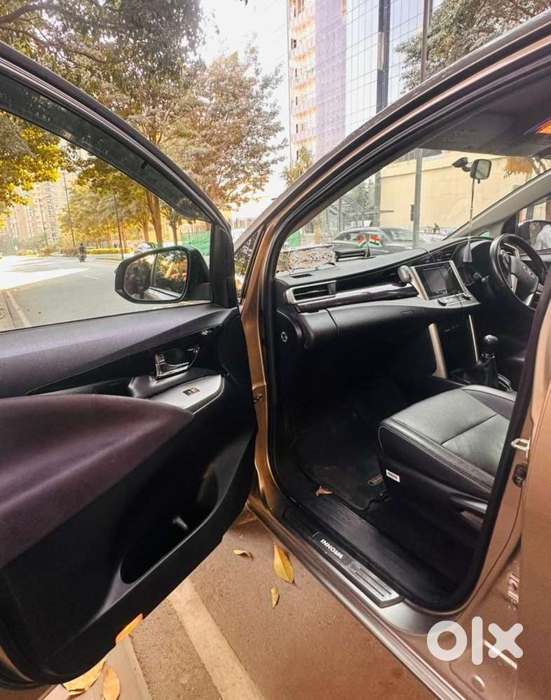 Toyota Innova Crysta Zx 2.4 Diesel 7 Seater, 2016, Diesel