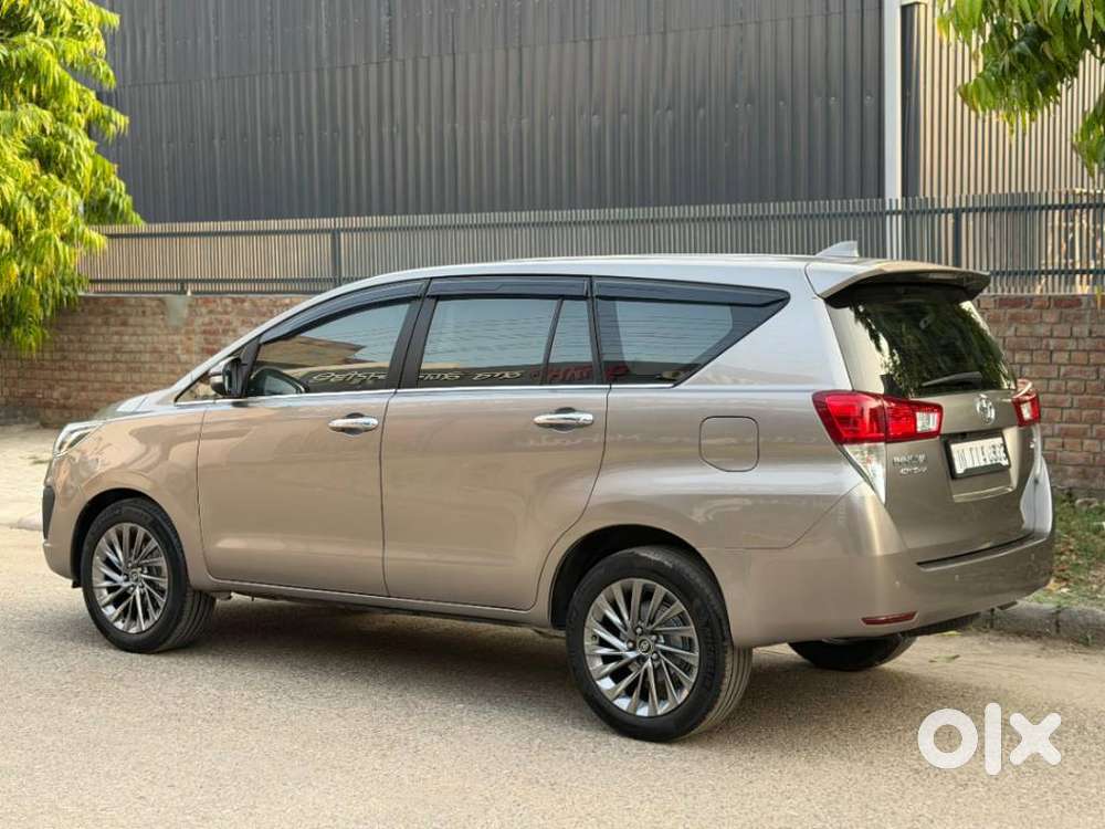 Toyota Innova Crysta [2020-ongoing] 2.4 Gx At 7 Str, 2020, Diesel