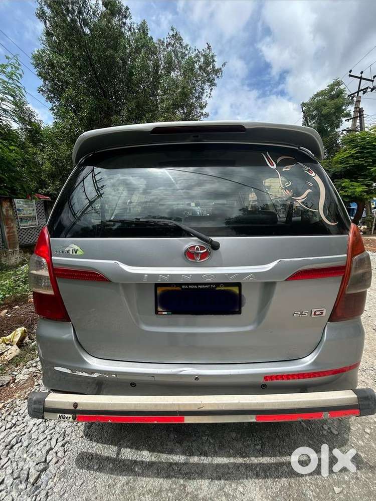 Toyota Innova 2016 Diesel 300000 Km Driven