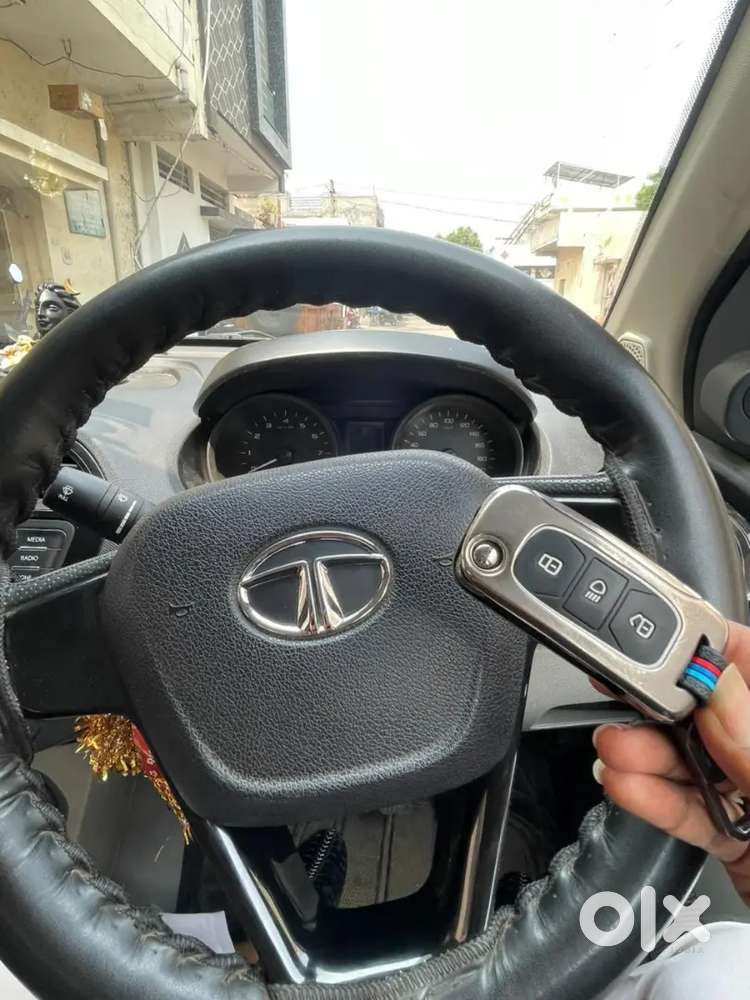 Tata Tiago Xat Cng  2018 Model