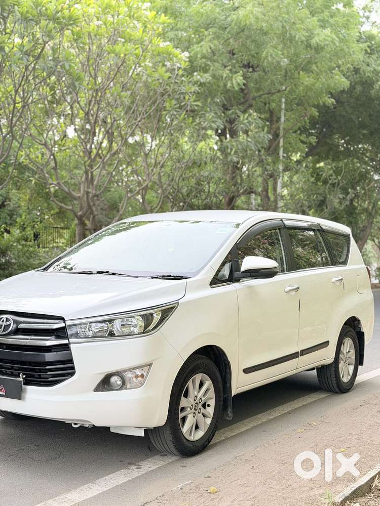 Toyota Innova Crysta 2.8 Gx At 8s, 2020, Diesel