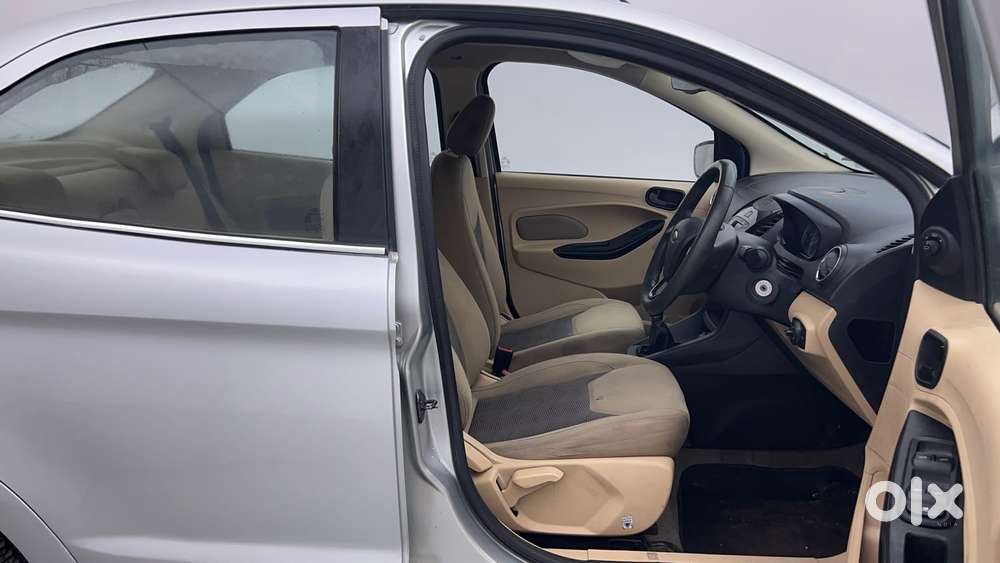 Ford Figo Aspire Titanium, 2017, Petrol