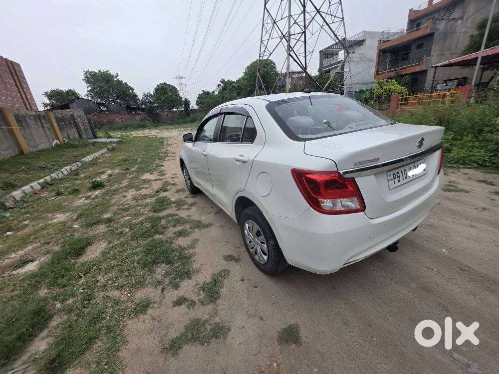 Maruti Suzuki Dzire 1.2 Vxi, 2024, Petrol