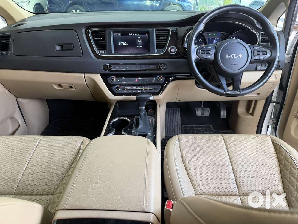Kia Carnival Limousine Plus 7 Str, 2022, Diesel