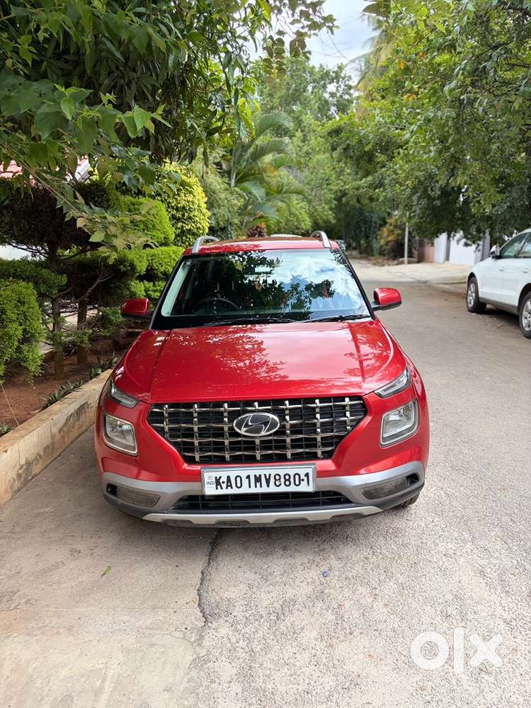 Hyundai Venue (s) 1.2 Petrol 2021 Single Owner Done 20000kms