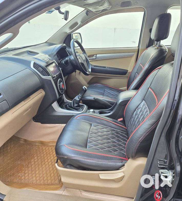 Isuzu V-cross Z 4x4 Mt, 2017, Diesel