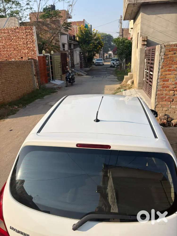 Hyundai New I20 1.0 Asta 2011