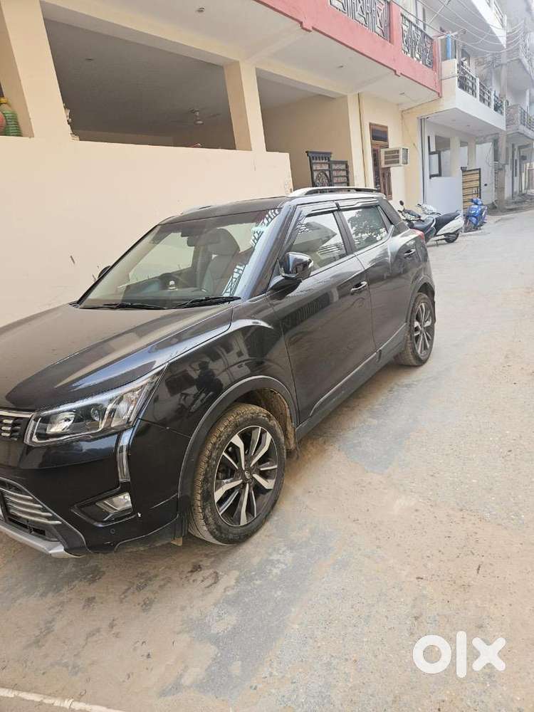 Mahindra Car 2019 Petrol