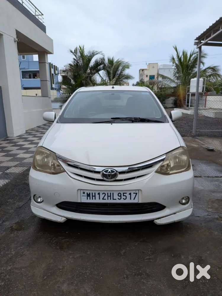 Well-maintained Toyota Etios Liva (2011) – Only 98k Km Driven!