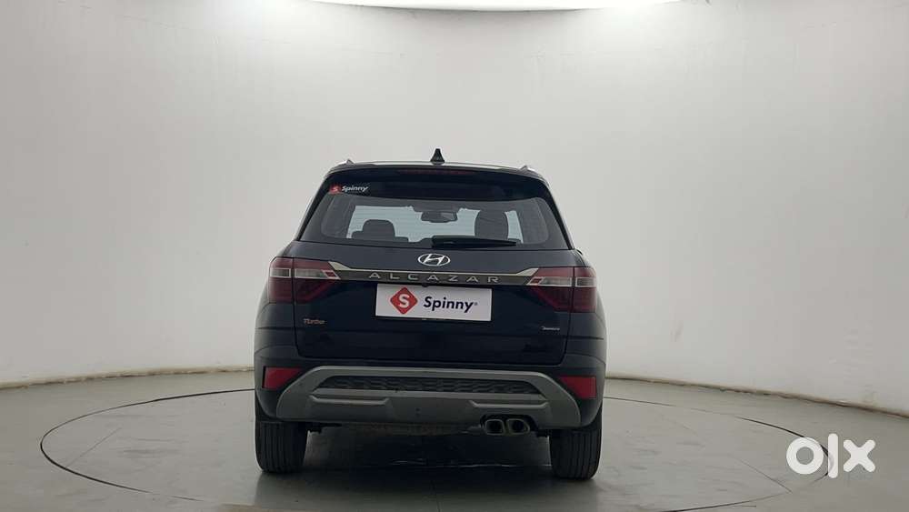 Hyundai Alcazar 1.5 Tdct Signature (o) 7s Petrol, 2023, Petrol