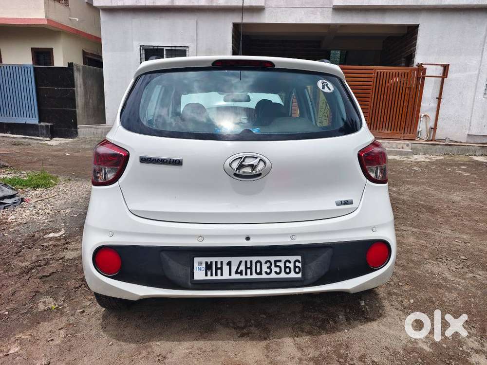 Hyundai Grand I10 Cng + Petrol