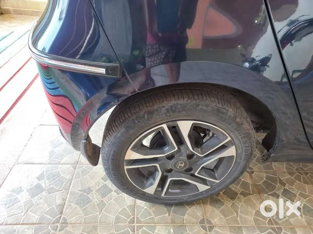 ₹ 5,70,000