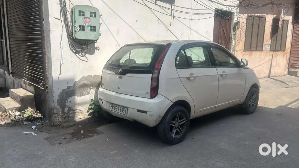 Tata Vista  Aloy Wheel Engine Gear Ok Insurance Pollution Fill Ok Car