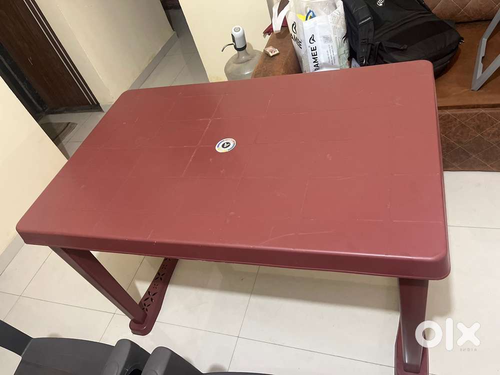 Plastic Table