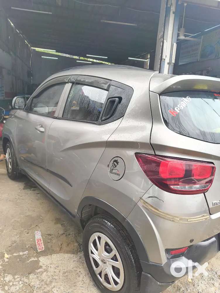 Mahindra Kuv 100 2016