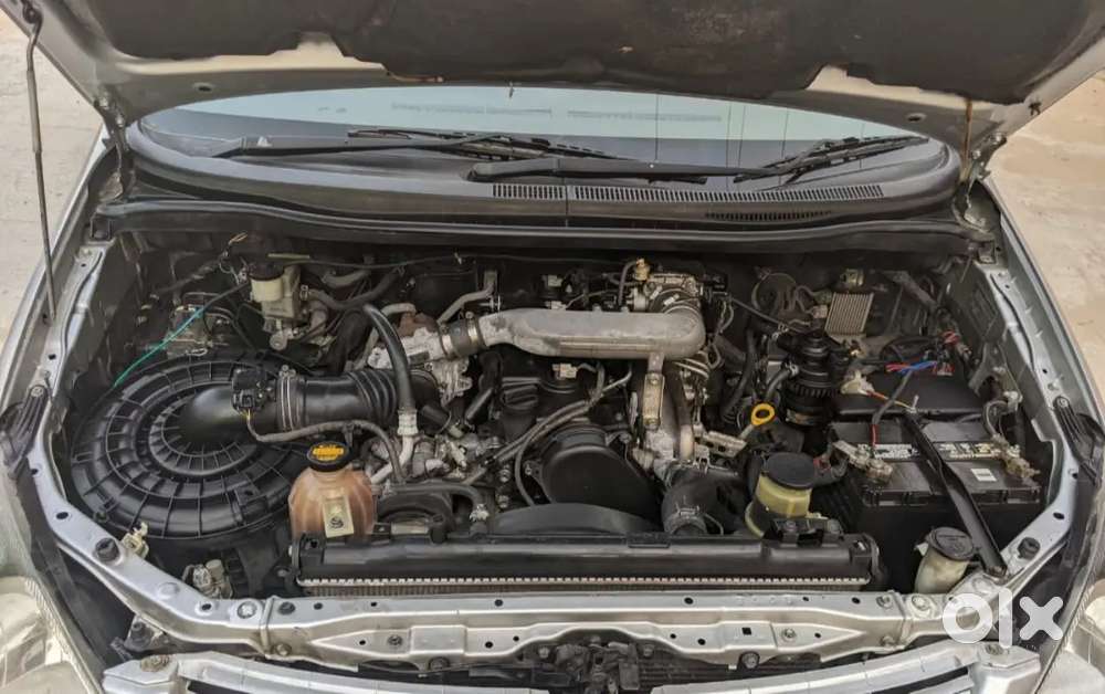 Toyota Innova 2011 Diesel Well Maintained