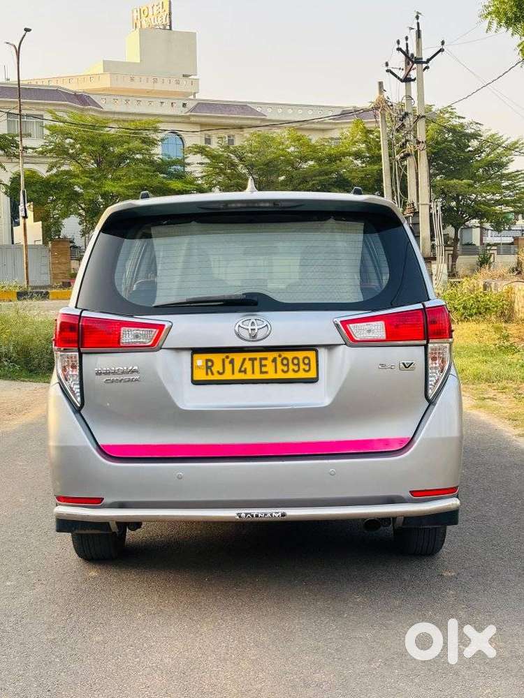 Toyota Innova 2.5 Vx 7 Str Bs-iii, 2017, Diesel