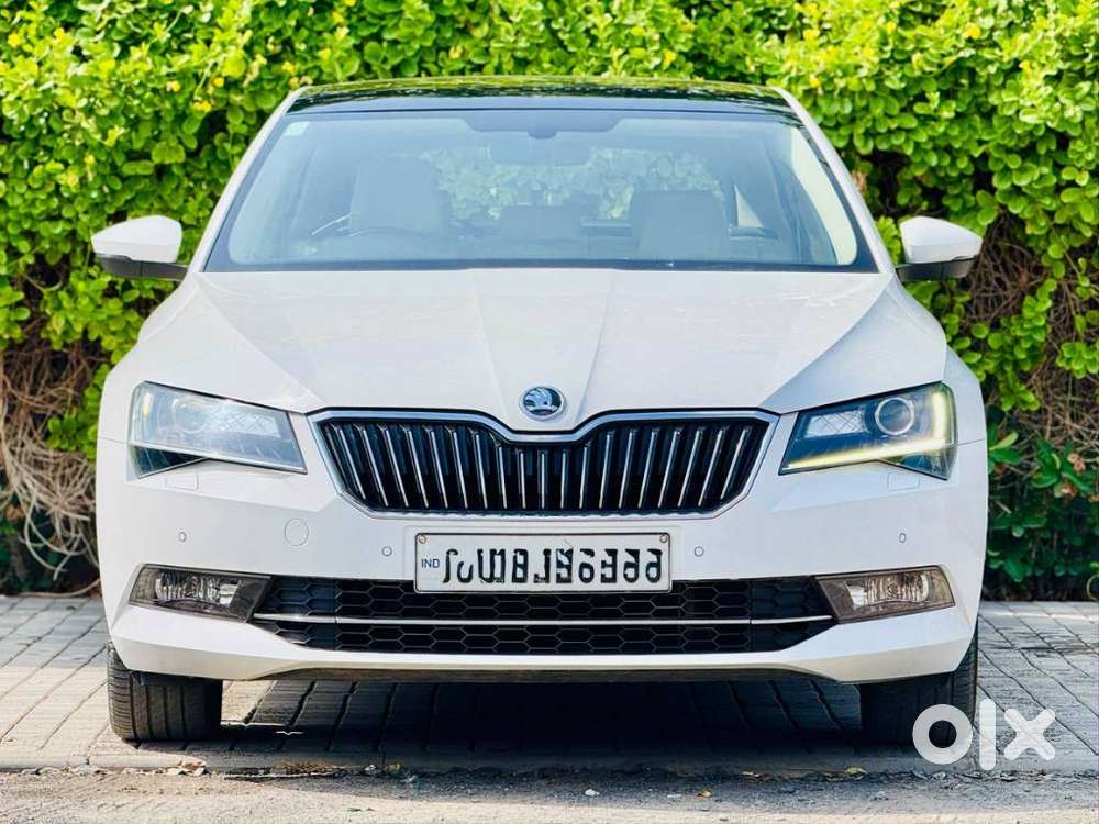 Skoda Superb Style 1.8 Tsi Mt, 2018, Petrol