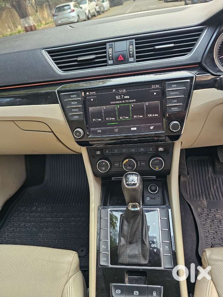 Skoda Superb 2.0 L&k Tsi At, 2017, Petrol