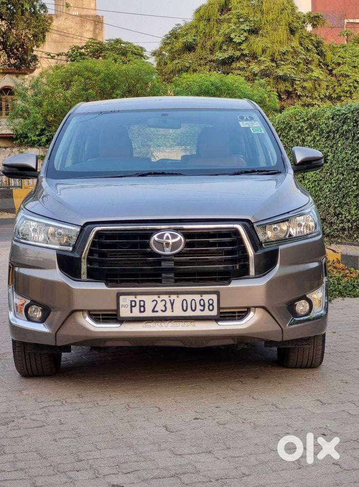 Toyota Innova Crysta 2.4 G Mt 7 Str, 2019, Diesel