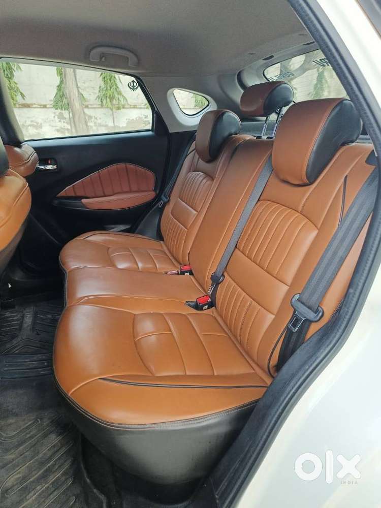 Maruti Suzuki Fronx Sigma 1.2 Mt, 2023, Petrol