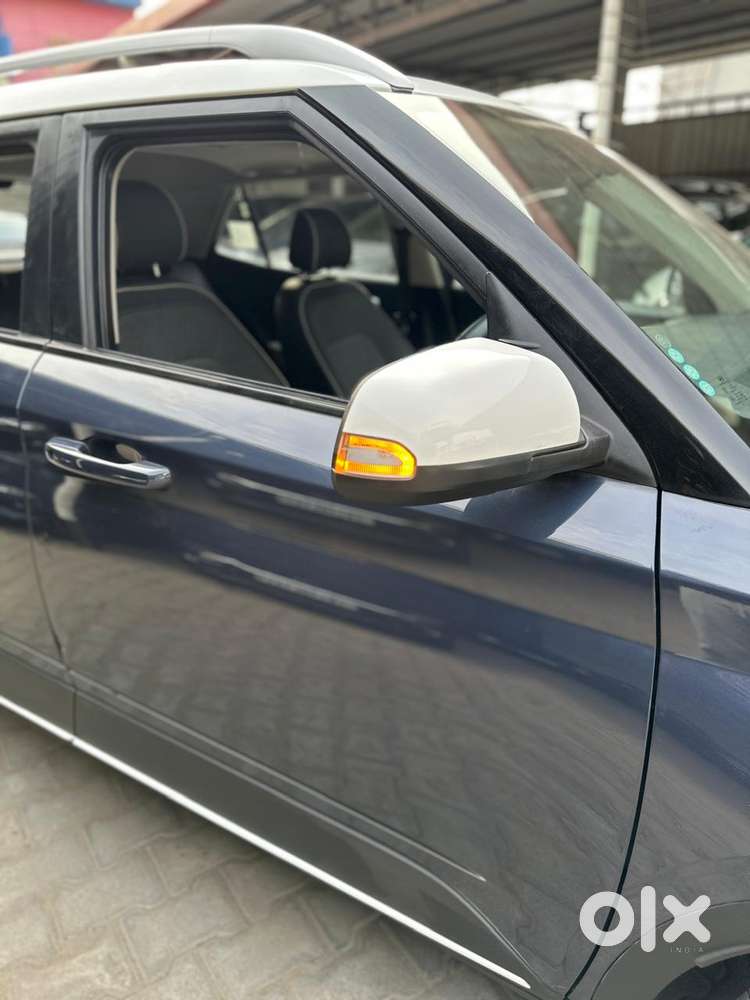 Hyundai Venue Sx Dual Tone, 2019, Petrol