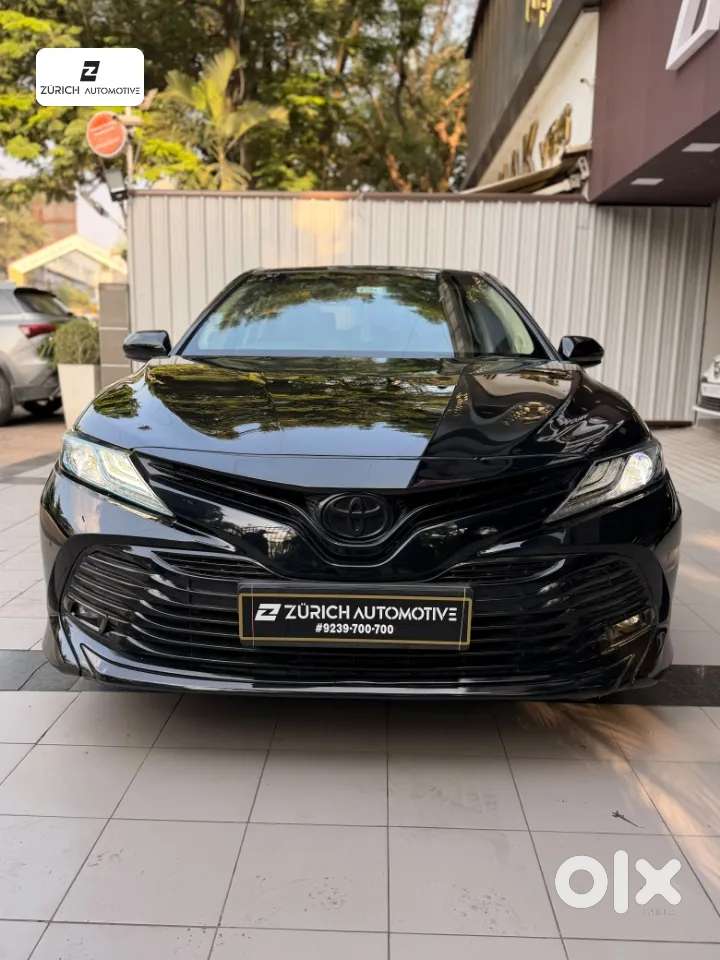 Toyota Camry Hybrid, 2019, Petrol